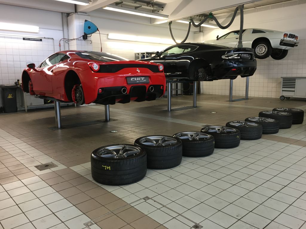 P.S.: UNSER MOBILER SERVICE......direkt in Ihrer Garage