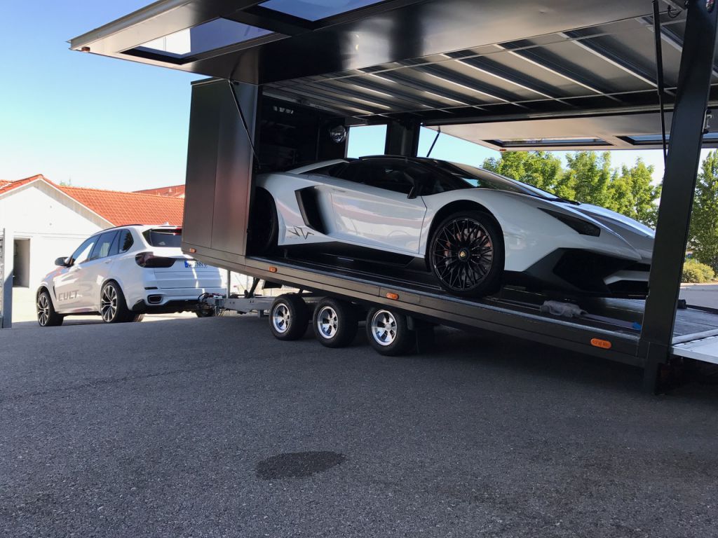 Transport Lamborghini Aventador SV Spyder