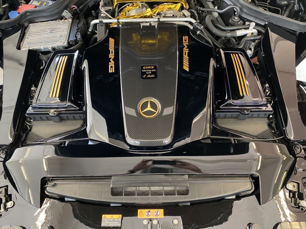 Mercedes AMG GTR Motorenraum Veredelung CULT Tailor Made 1of1